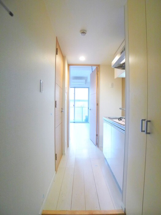 物件内観写真18　(廊下)