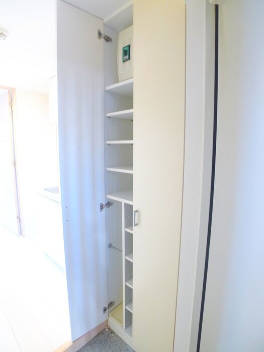 物件内観写真19　(靴箱)