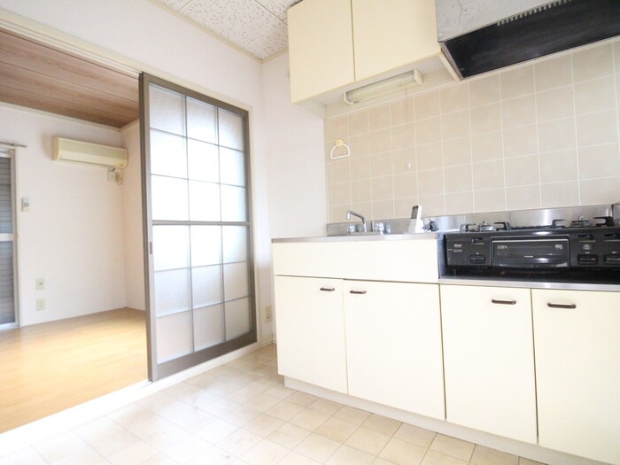 物件内観写真6　(居室)