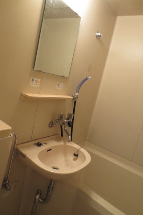 物件内観写真8　(洗面)