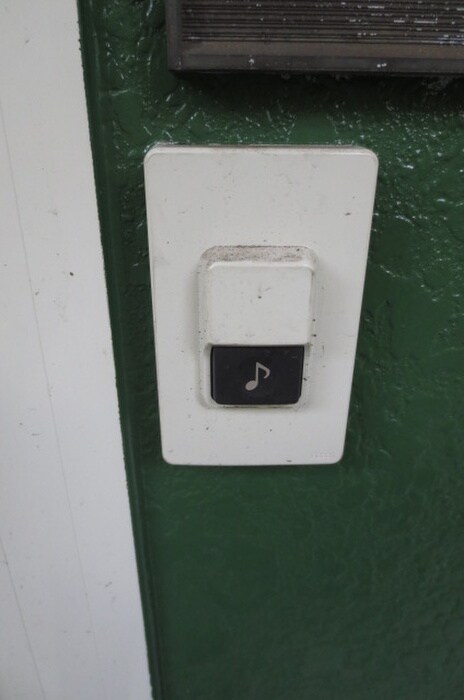 物件内観写真13　(玄関)