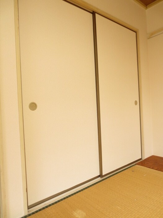 物件内観写真15　(収納)