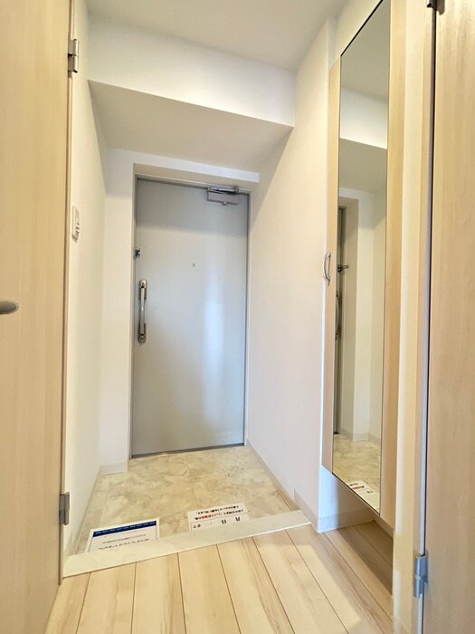 物件内観写真19　(玄関)