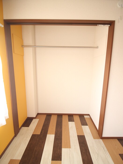 物件内観写真7　(収納)