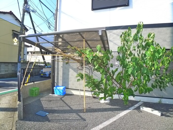 物件外観写真5　(駐輪場)