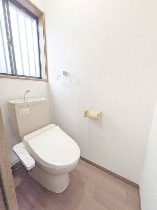 物件内観写真14　(トイレ)