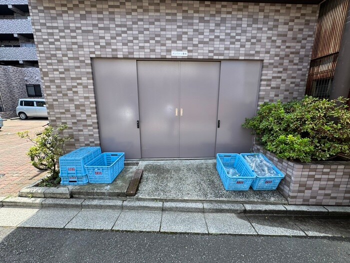 物件外観写真6　(建物設備)