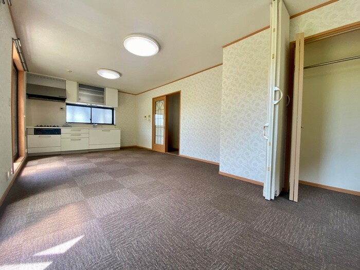 物件内観写真5　(居室)