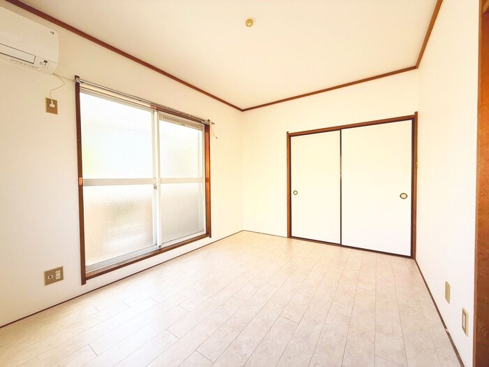 物件内観写真6　(居室)