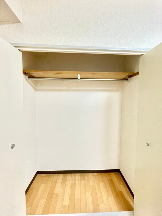 物件内観写真12　(収納)