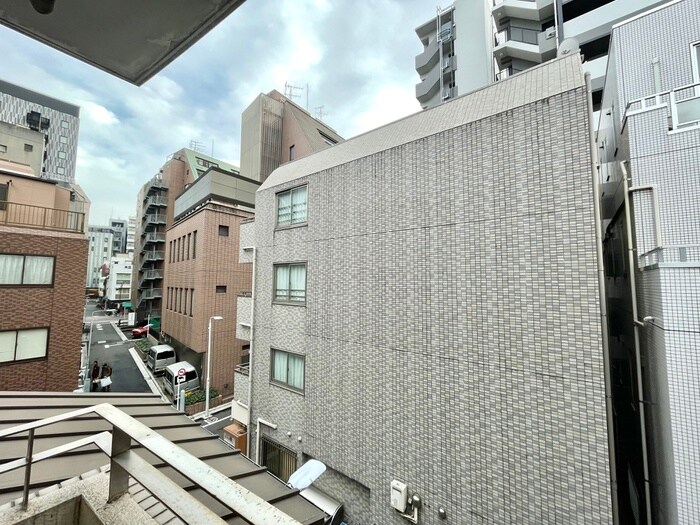 物件内観写真17　(室内からの展望)