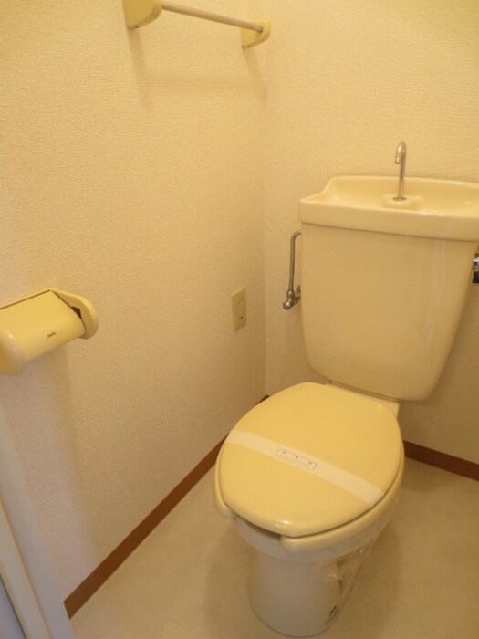 物件内観写真12　(トイレ)