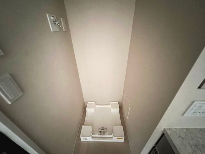 物件内観写真16　(洗濯機置場)