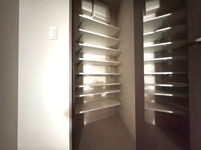 物件内観写真19　(靴箱)