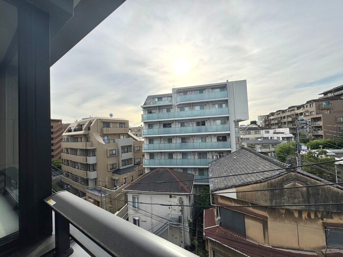 物件内観写真22　(室内からの展望)