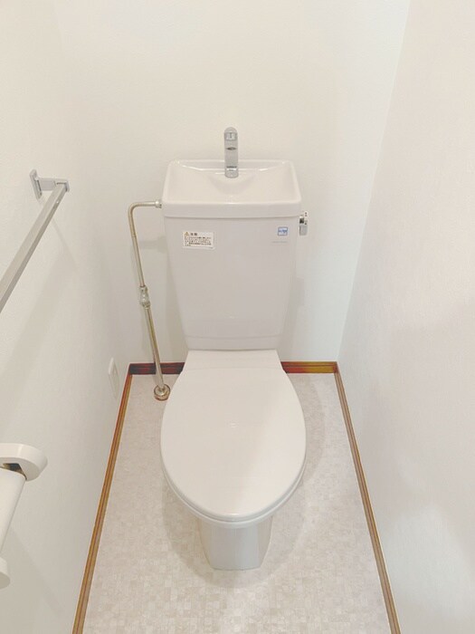 物件内観写真13　(トイレ)