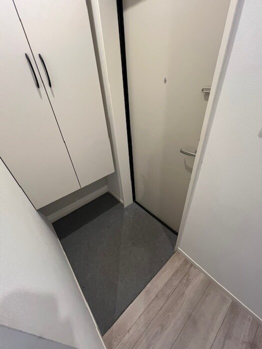 物件内観写真14　(玄関)