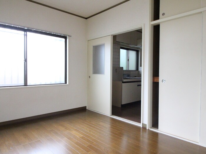 物件内観写真5　(居室)