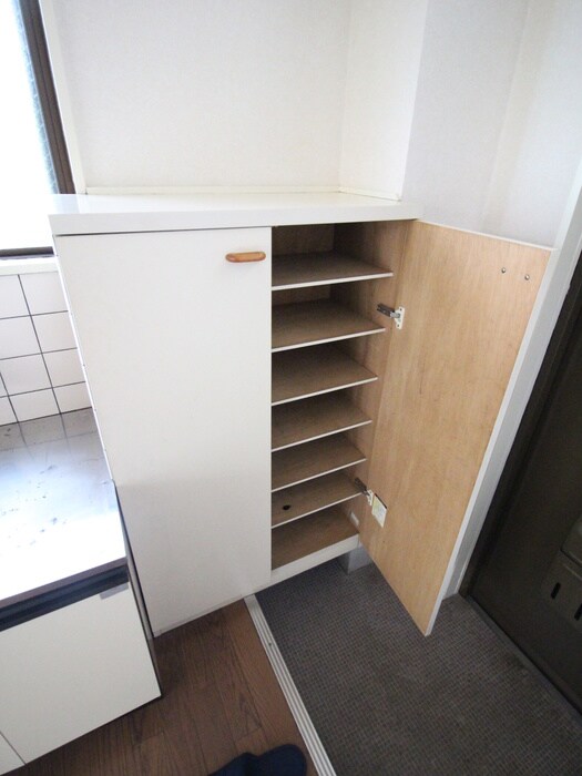 物件内観写真11　(靴箱)