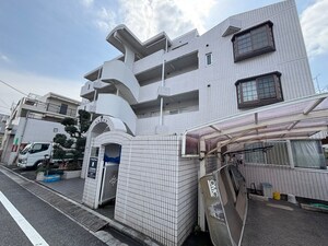 寿マンション外観写真
