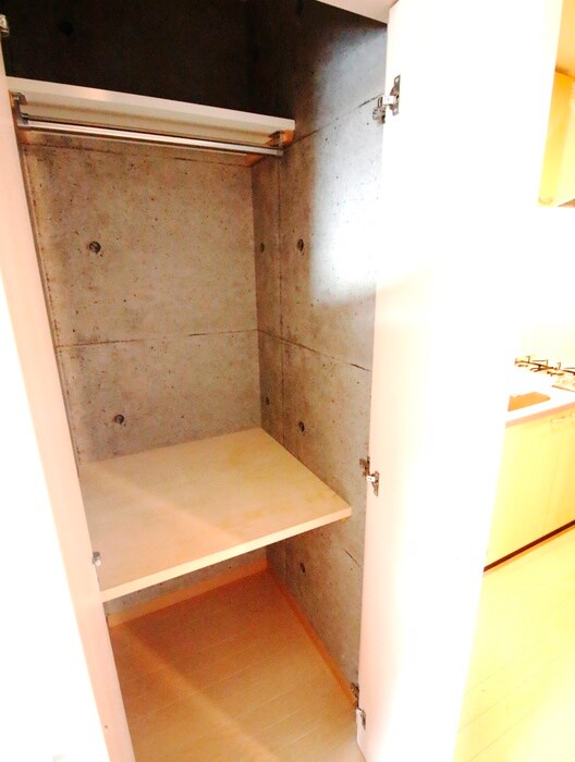 物件内観写真14　(収納)