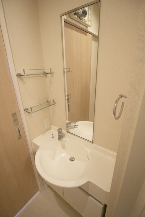 物件内観写真12　(洗面)