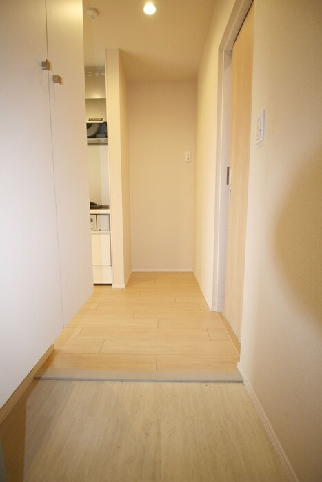 物件内観写真15　(玄関)