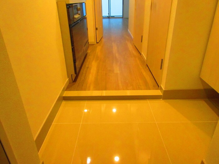 物件内観写真17　(玄関)