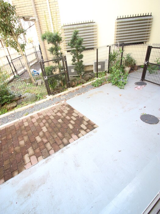 物件内観写真16　(ベランダ・バルコニー)