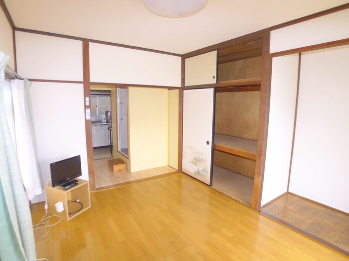 物件内観写真4　(居室)