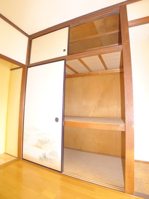 物件内観写真6　(収納)
