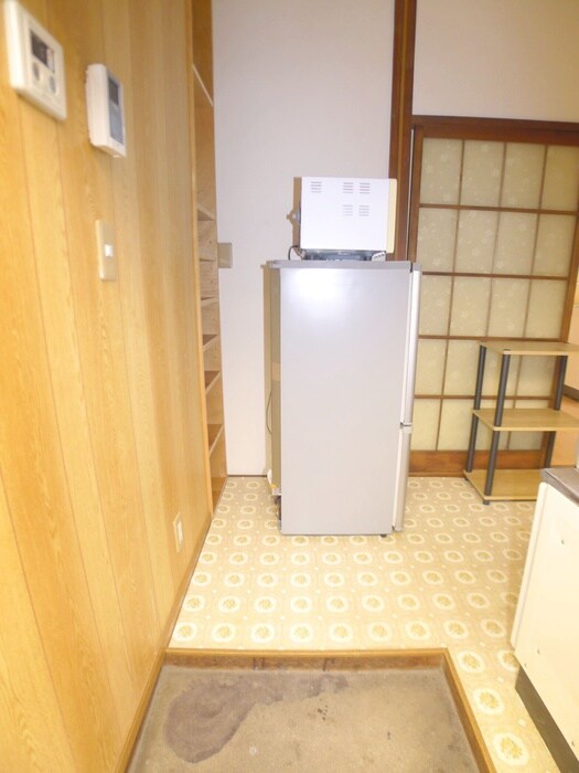 物件内観写真18　(玄関)