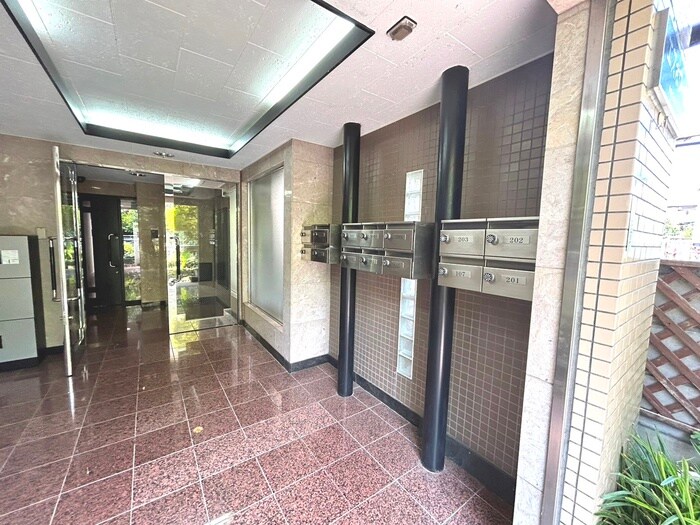 物件外観写真4　(建物設備)