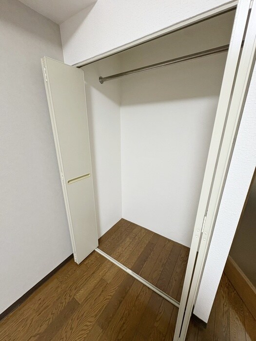 物件内観写真11　(収納)