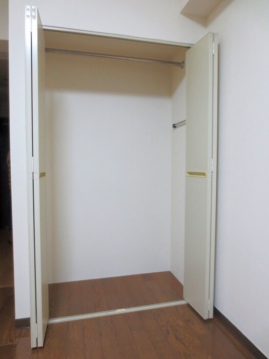 物件内観写真15　(収納)