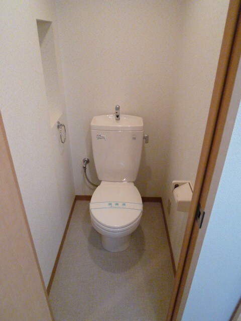 物件内観写真14　(トイレ)