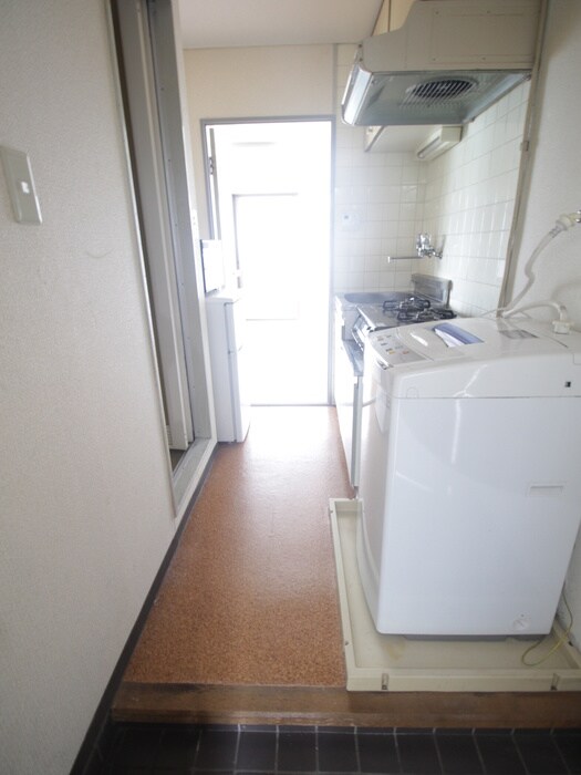 物件内観写真14　(玄関)