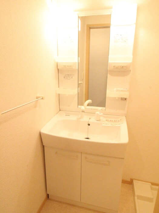 物件内観写真13　(洗面)