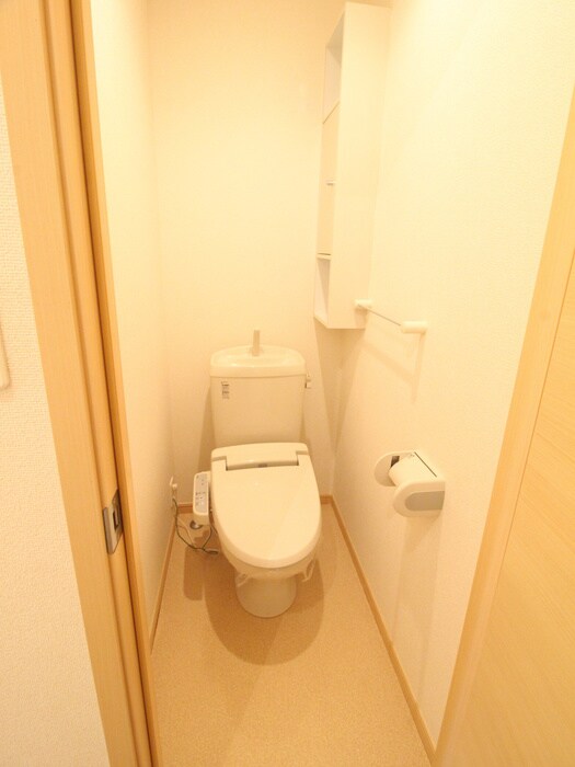 物件内観写真16　(トイレ)