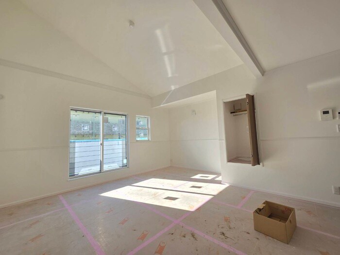 物件内観写真8　(居室)