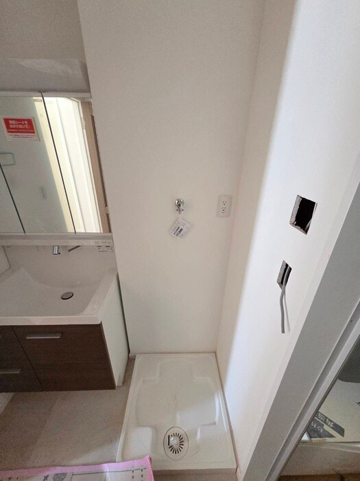 物件内観写真15　(洗濯機置場)