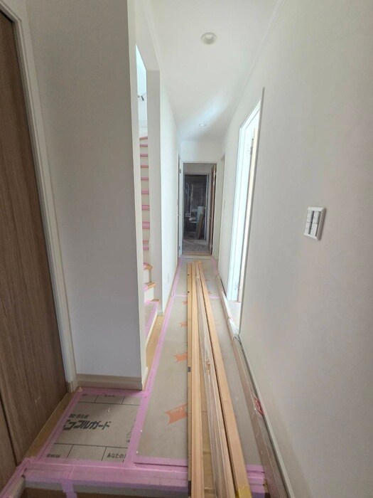 物件内観写真19　(廊下)
