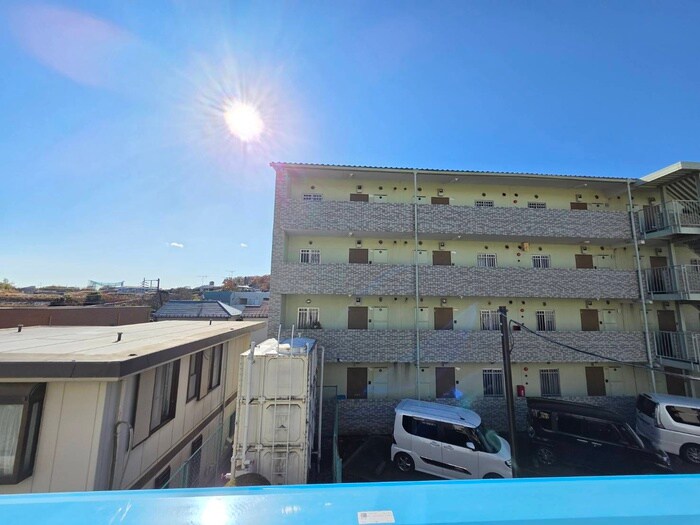 物件内観写真21　(室内からの展望)