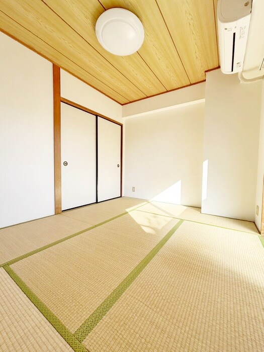 物件内観写真11　(居室)