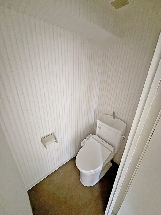 物件内観写真13　(トイレ)