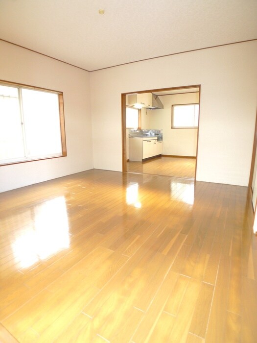 物件内観写真4　(居室)