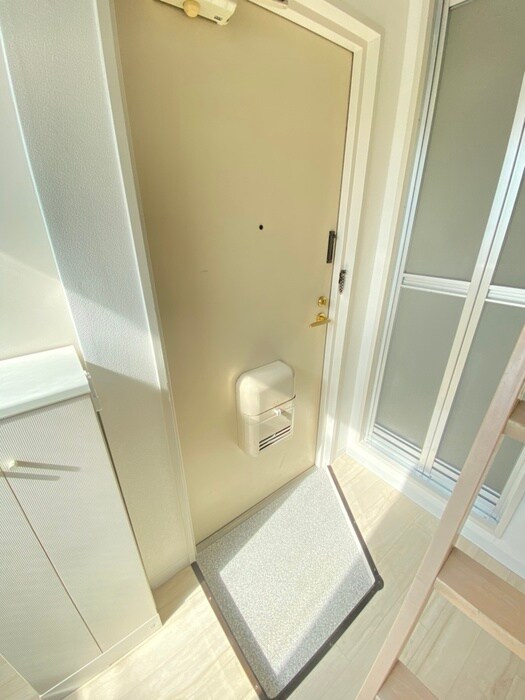 物件内観写真21　(玄関)