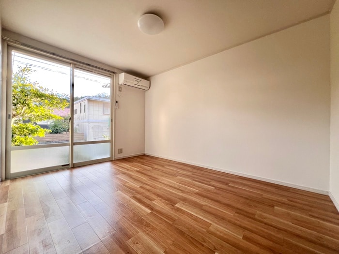 物件内観写真4　(居室)