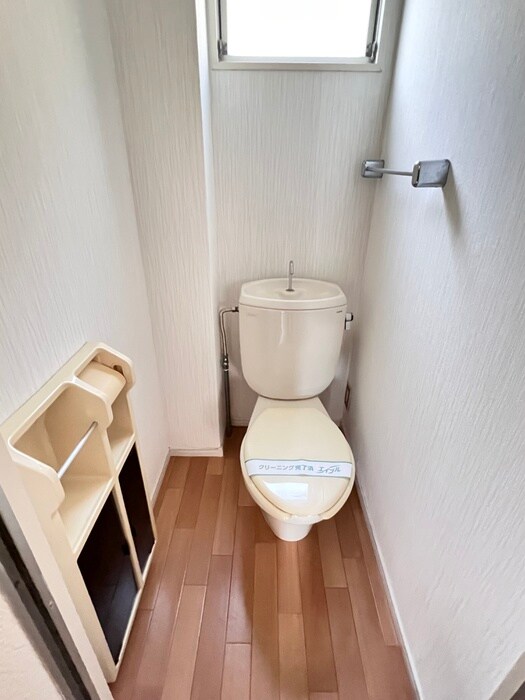 物件内観写真9　(トイレ)