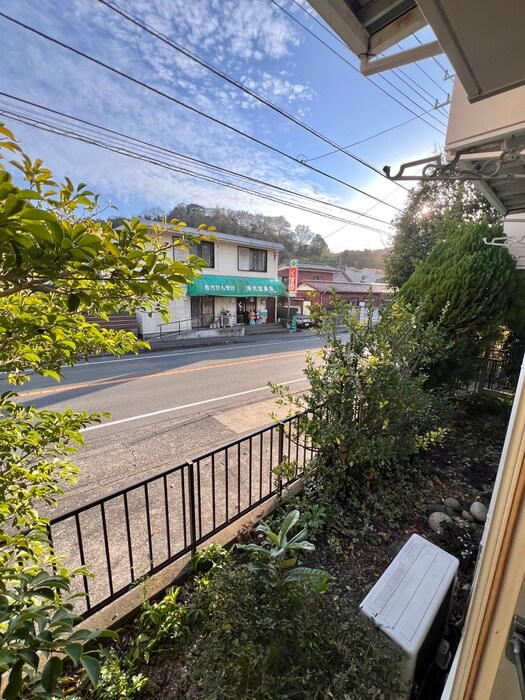 物件内観写真13　(室内からの展望)